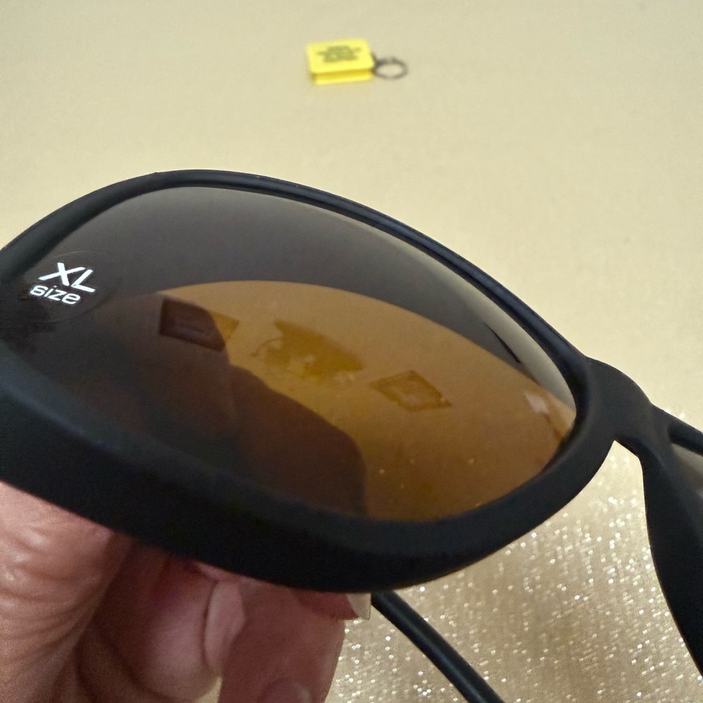 Cocoons Aviator (XL) Black Polarized Amber for over flex2fit - Picture 8 of 8